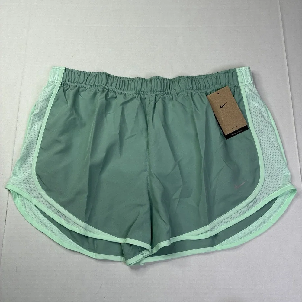 Nike Dri-FIT Running Shorts Women's XL XLarge Green 3 Inseam Lightweight HM6096